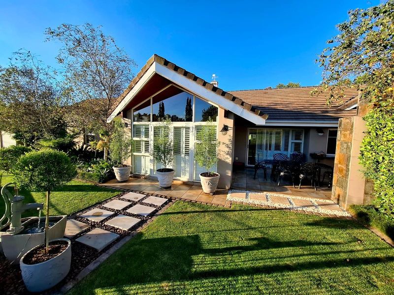 A Rare Gem on the Fairway - Exceptional Family Living with Direct Golf Course Access - Photo 1