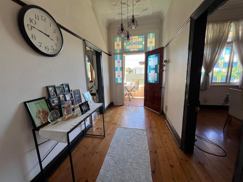 House For Sale in Melville, Johannesburg - Photo 4