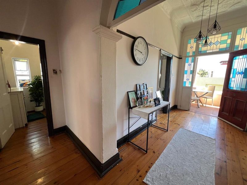 House For Sale in Melville, Johannesburg - Photo 5