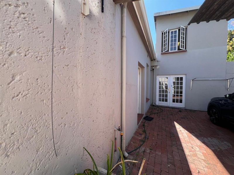 House For Sale in Melville, Johannesburg - Photo 2