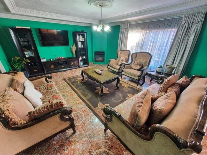 EXTRAORDINARY MODERN FAMILY HOUSE - Photo 9