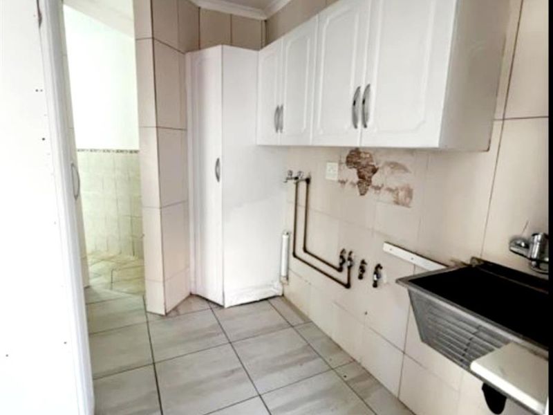 GREAT FAMILY HOME INVESTMENT - Photo 10