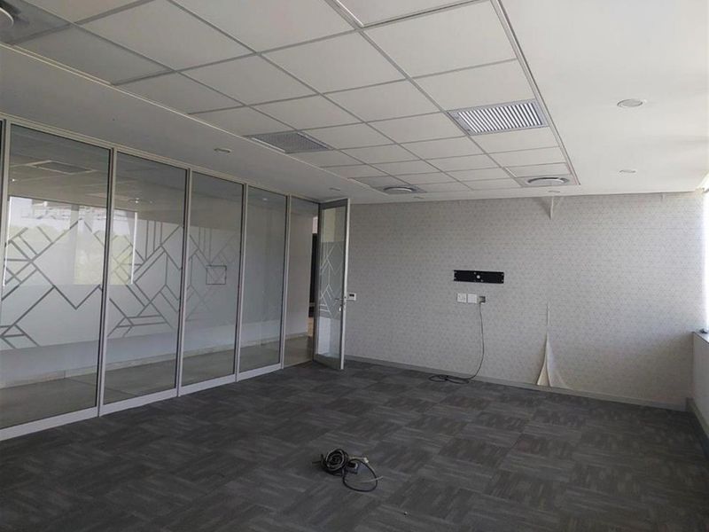 Commercial Property For Sale in Waverley, Johannesburg - Photo 9