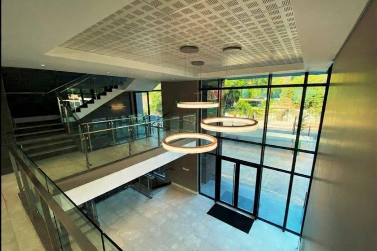 Commercial Property For Sale in Waverley, Johannesburg - Photo 2