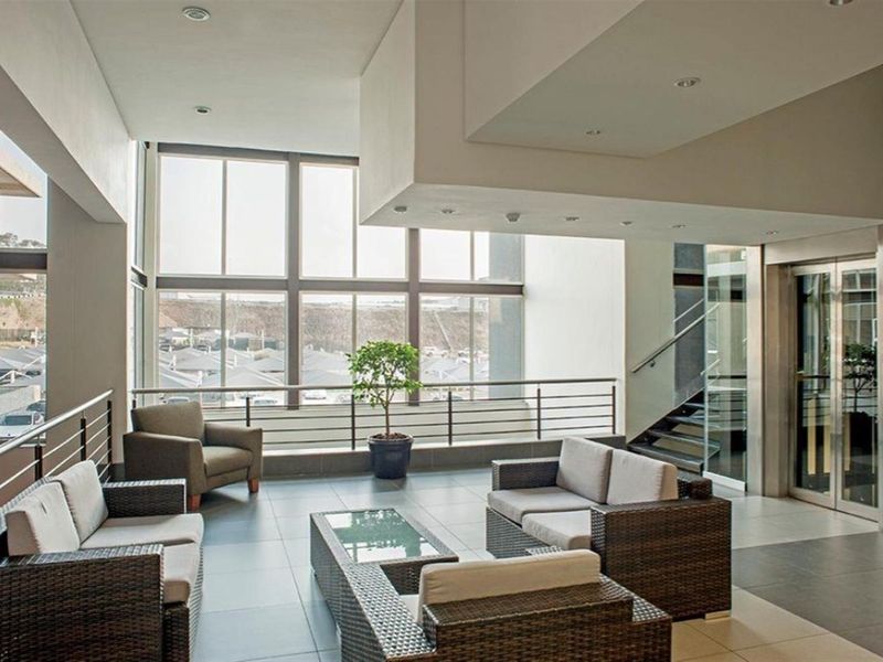 Morden Commercial Property For Sale in Longmeadow, Johannesburg - Photo 4