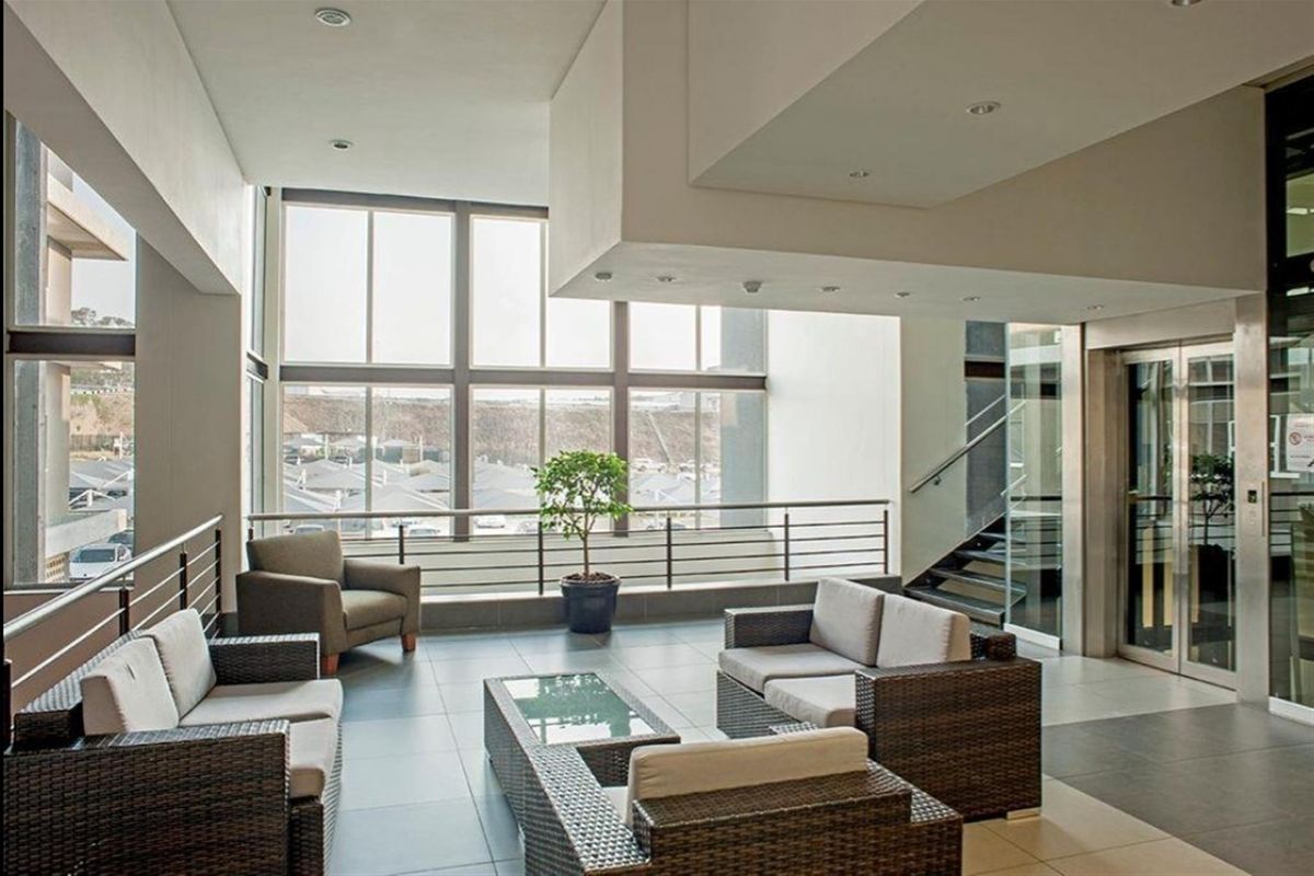 Morden Commercial Property For Sale in Longmeadow, Johannesburg - Photo 4