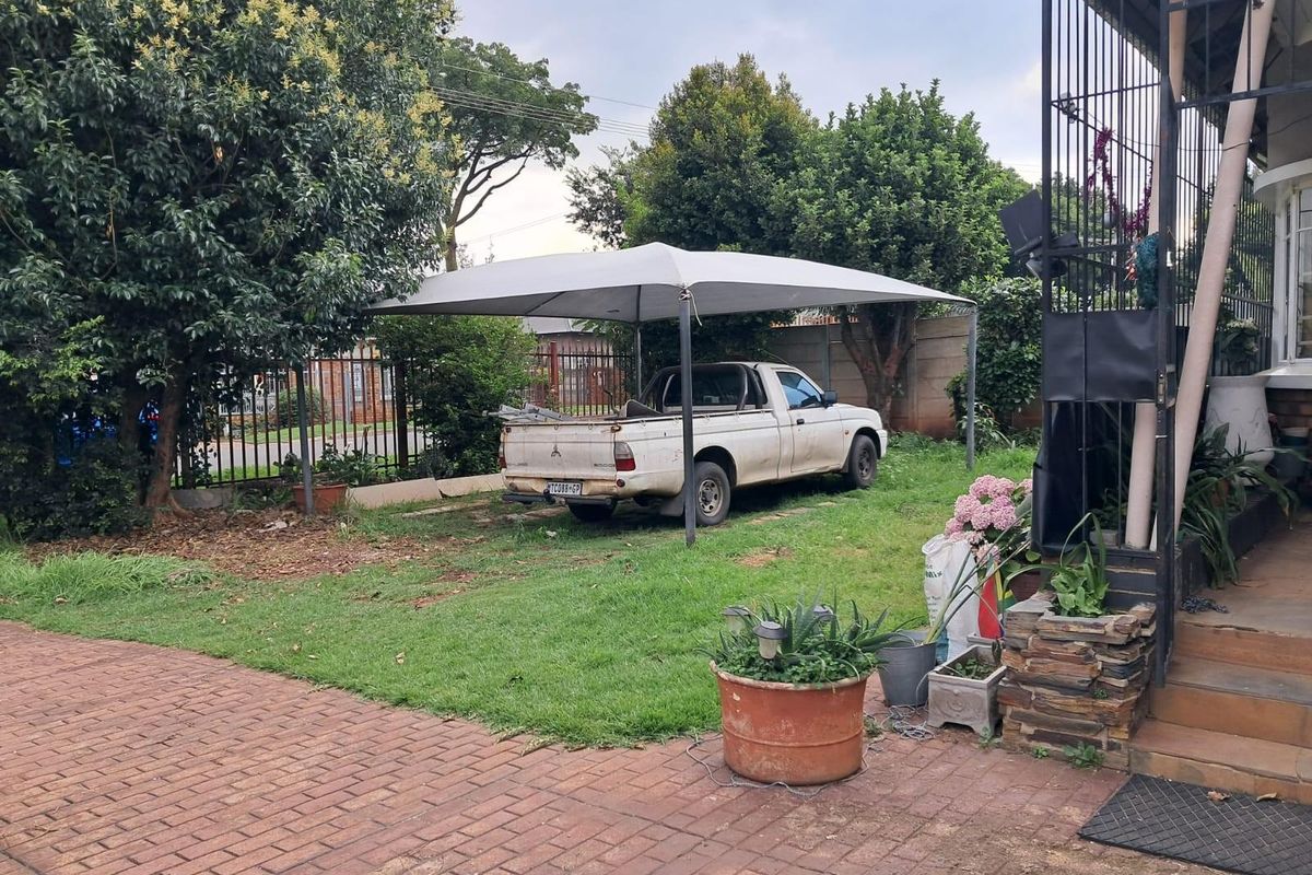 House For Sale in Malvern East, Germiston - Photo 3