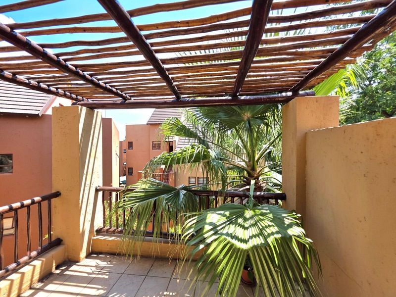 Your Dream Loft Featuring Spectacular Sunsets Pools And Prime Location - Photo 10