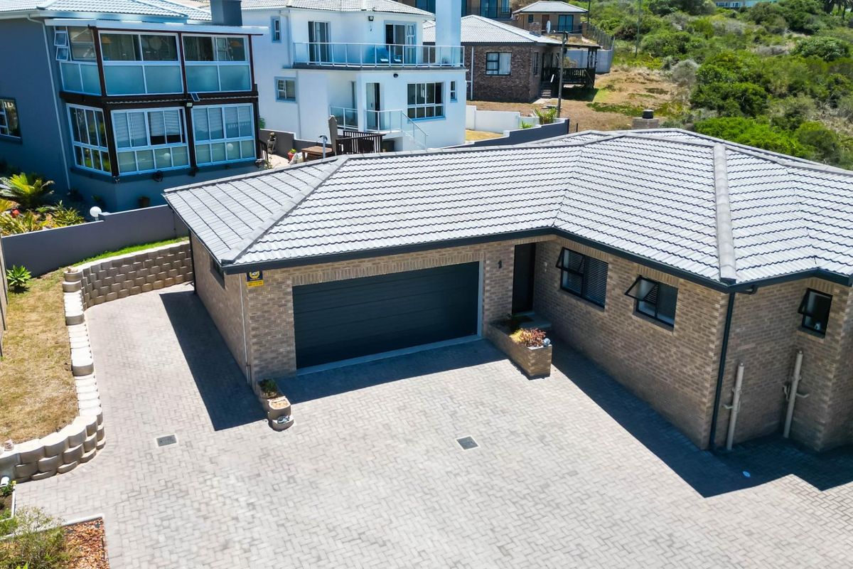 Refined Single-Level Duet with Gorge Views in Dana Bay - Photo 2