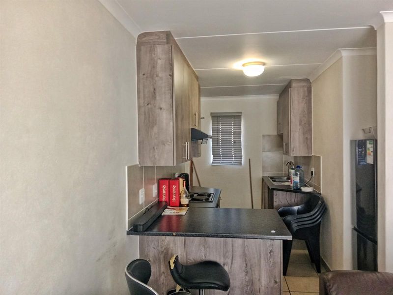 GROUND FLOOR APARTMENT TO RENT IN PRINCETON PARK PHASE 4, CHANTELLE - Photo 3