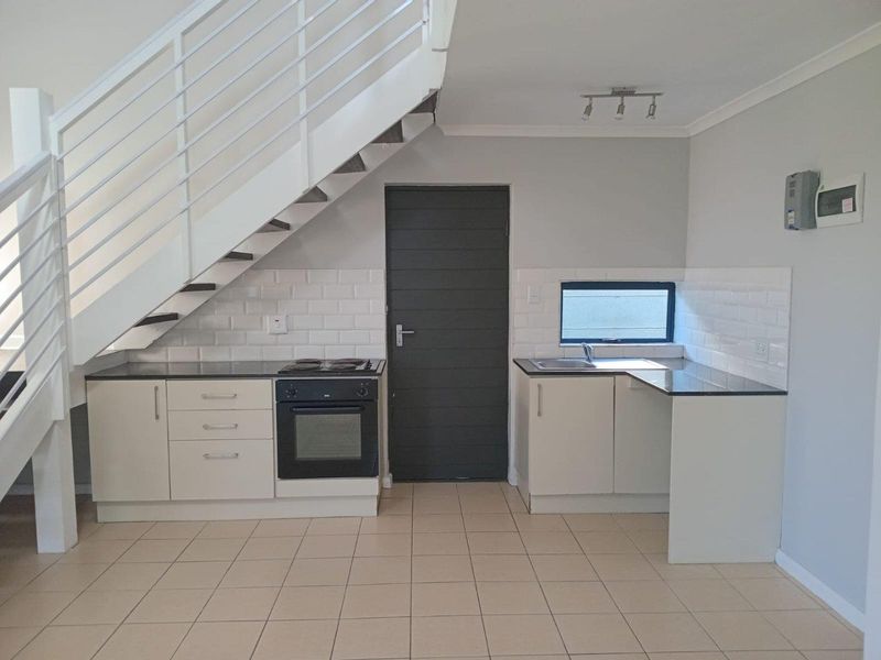 Double story Townhouse - Parsons Vlei - Photo 5