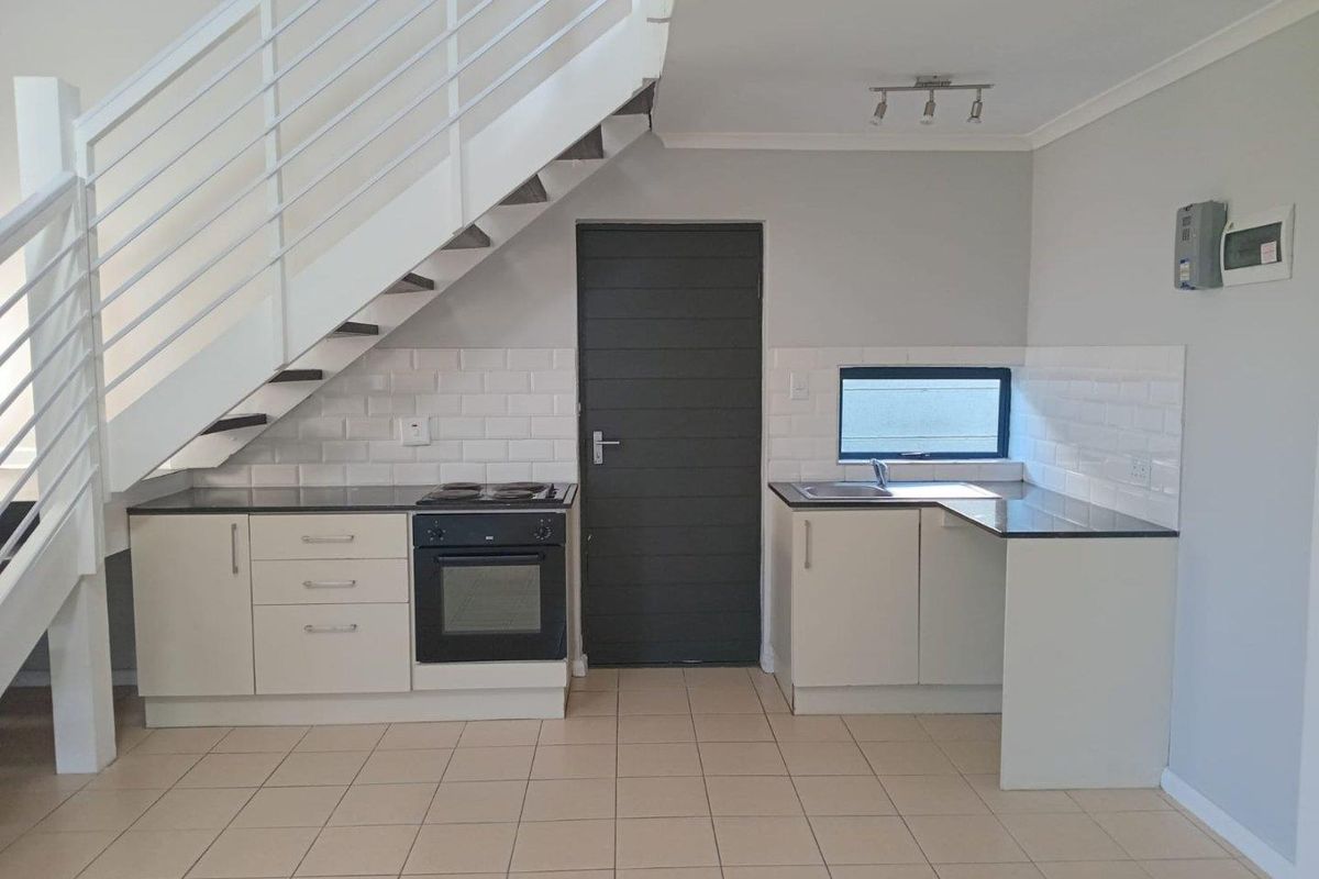 Double story Townhouse - Parsons Vlei - Photo 5