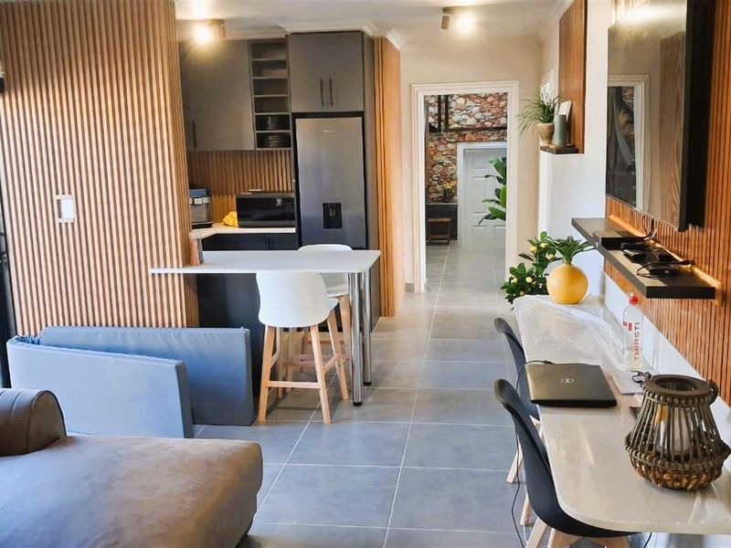 Luxury Coastal Living with Panoramic Ocean Views - Modern 3-En-Suite Home in Blue Waters Estate - Photo 5