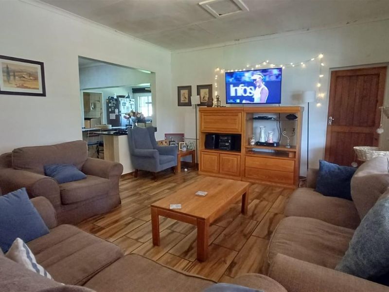 ±40.2896 Ha Macadamia and Lifestyle Farm - Farmhouse, ±7000 Trees, Boreholes and Stables - Photo 9