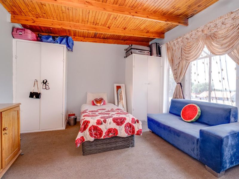 House For Sale in Newlands, Johannesburg - Photo 7