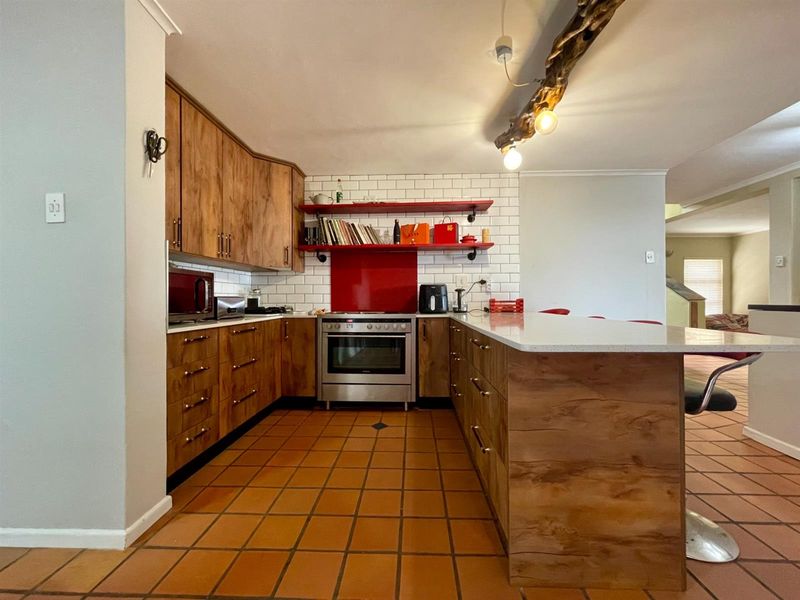 House For Sale in Saldanha Bay - Photo 2