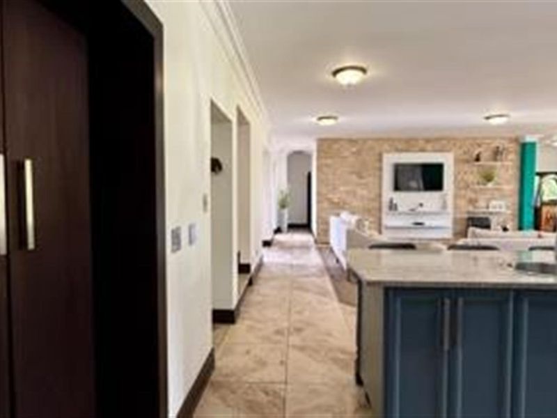 House For Sale in Emfuleni Golf Estate, Vanderbijlpark - Photo 8