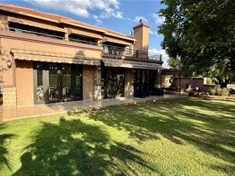 House For Sale in Emfuleni Golf Estate, Vanderbijlpark - Photo 2
