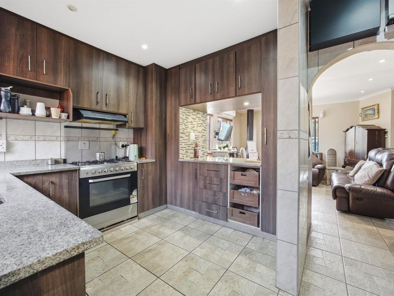 Gem with Great Potential in Northern Paarl - Photo 7