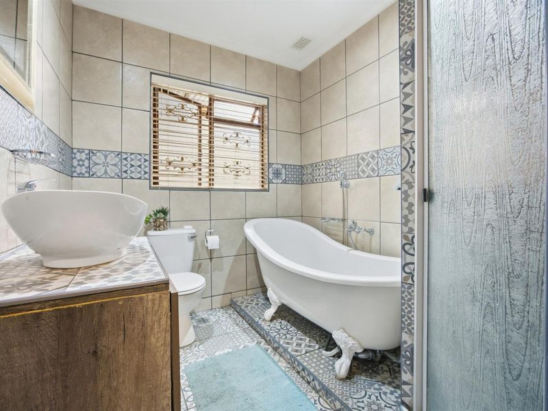 Gem with Great Potential in Northern Paarl - Photo 9