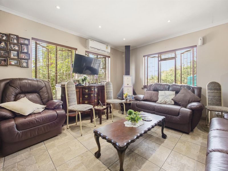 Gem with Great Potential in Northern Paarl - Photo 5