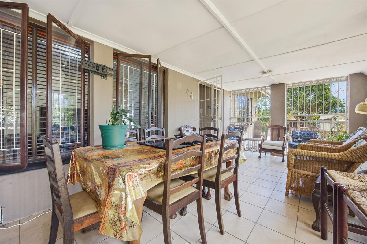 Gem with Great Potential in Northern Paarl - Photo 3