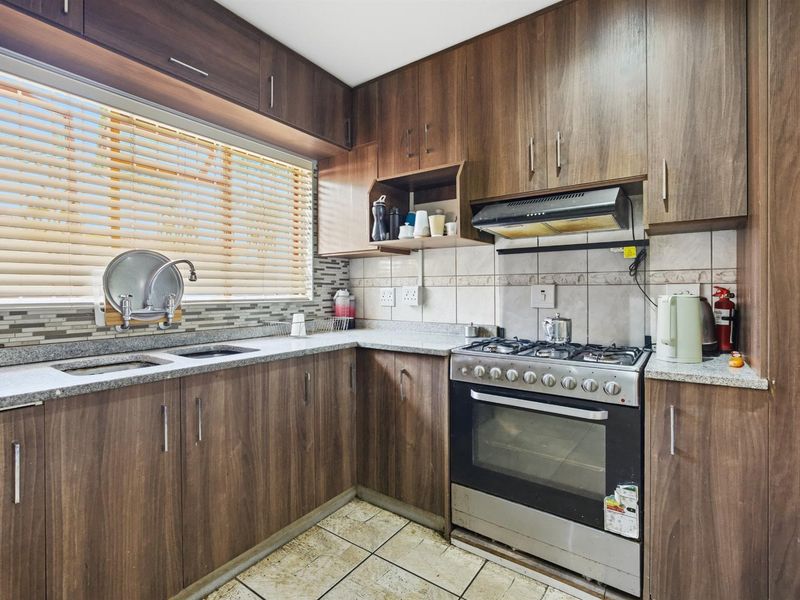 Gem with Great Potential in Northern Paarl - Photo 8