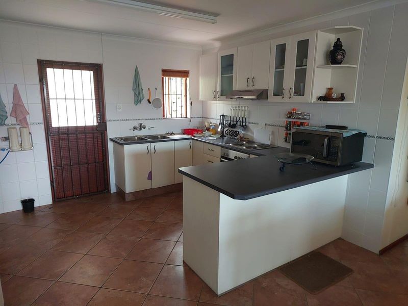House For Sale in Umtentweni, Port Shepstone, KwaZulu Natal - Photo 9