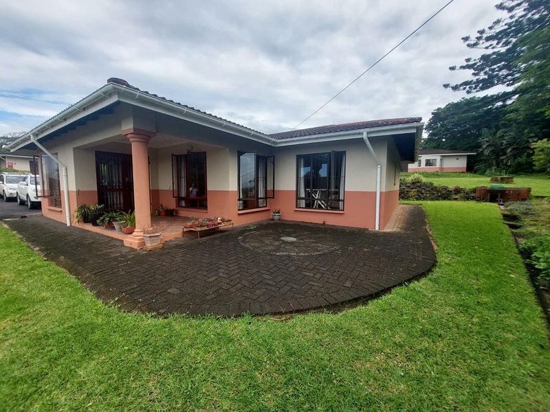 House For Sale in Umtentweni, Port Shepstone, KwaZulu Natal - Photo 2