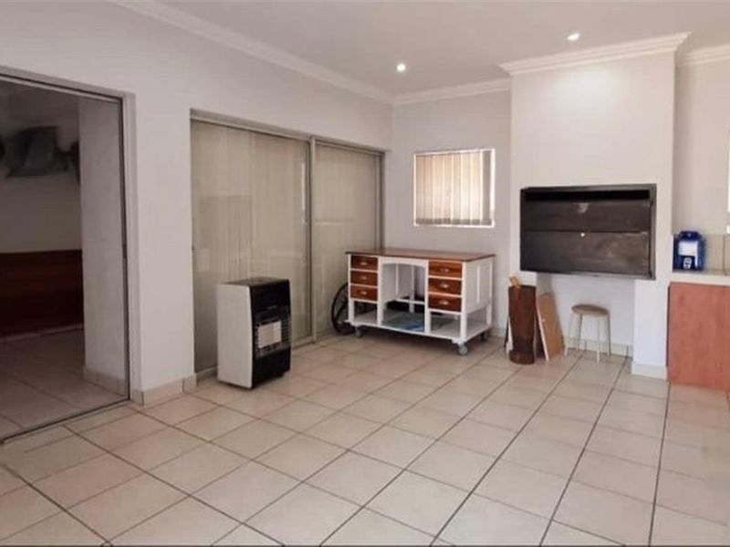 House For Sale in Vaalpark, Sasolburg - Photo 7