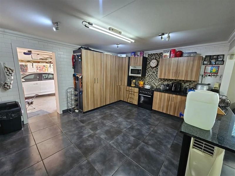 House For Sale in Shores of Loch Vaal Lochvaal Vanderbijlpark Gauteng - Photo 3