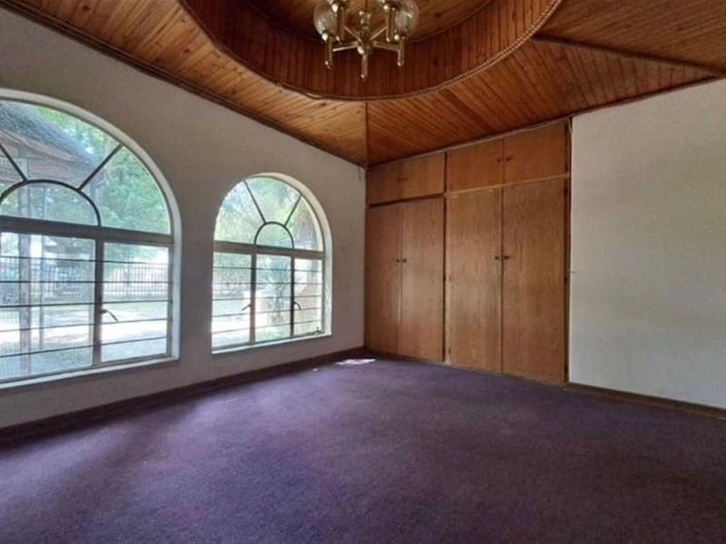 4 Bedroom House For Sale in Vaalpark, Sasolburg - Photo 9