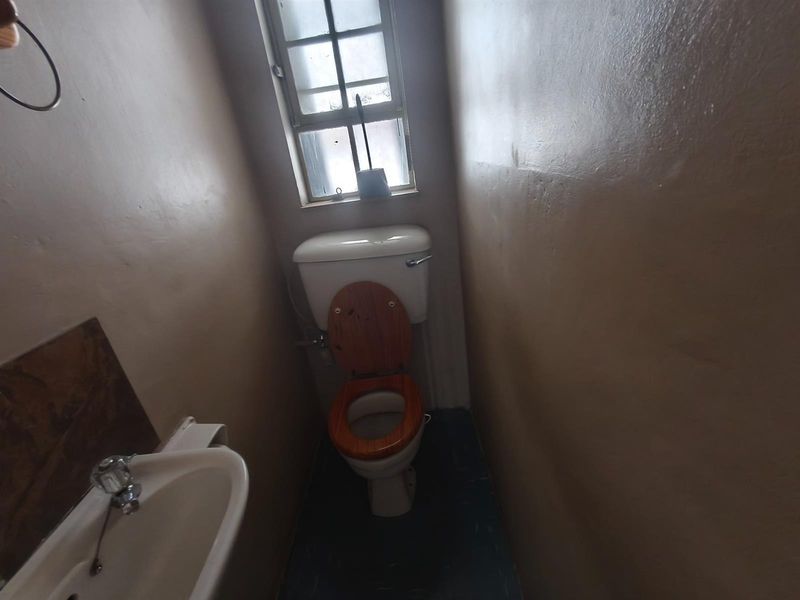 Office For Sale in Nelspruit Central, Nelspruit - Photo 8