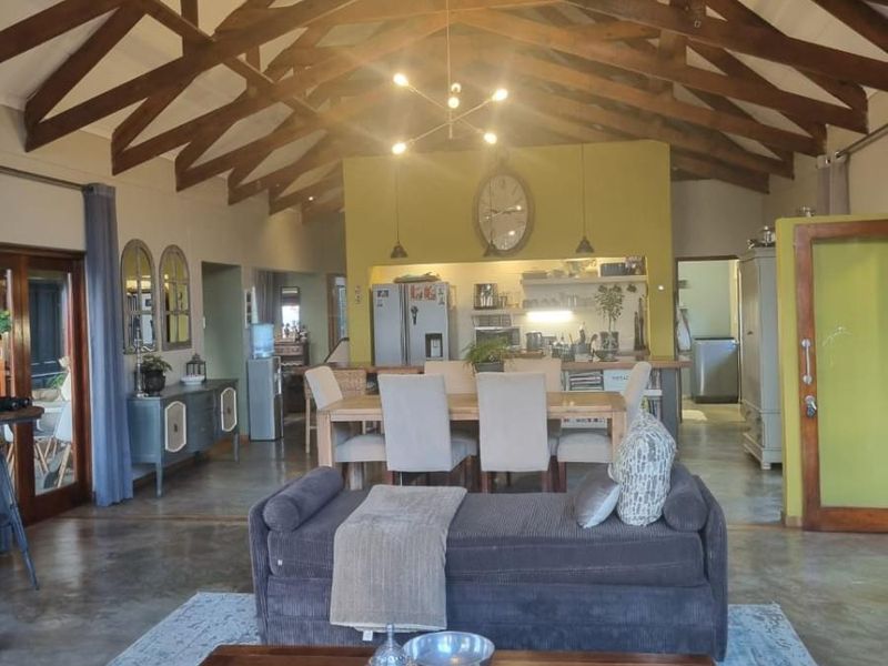 Light-Filled Modern Living in Golden Acres - Photo 9