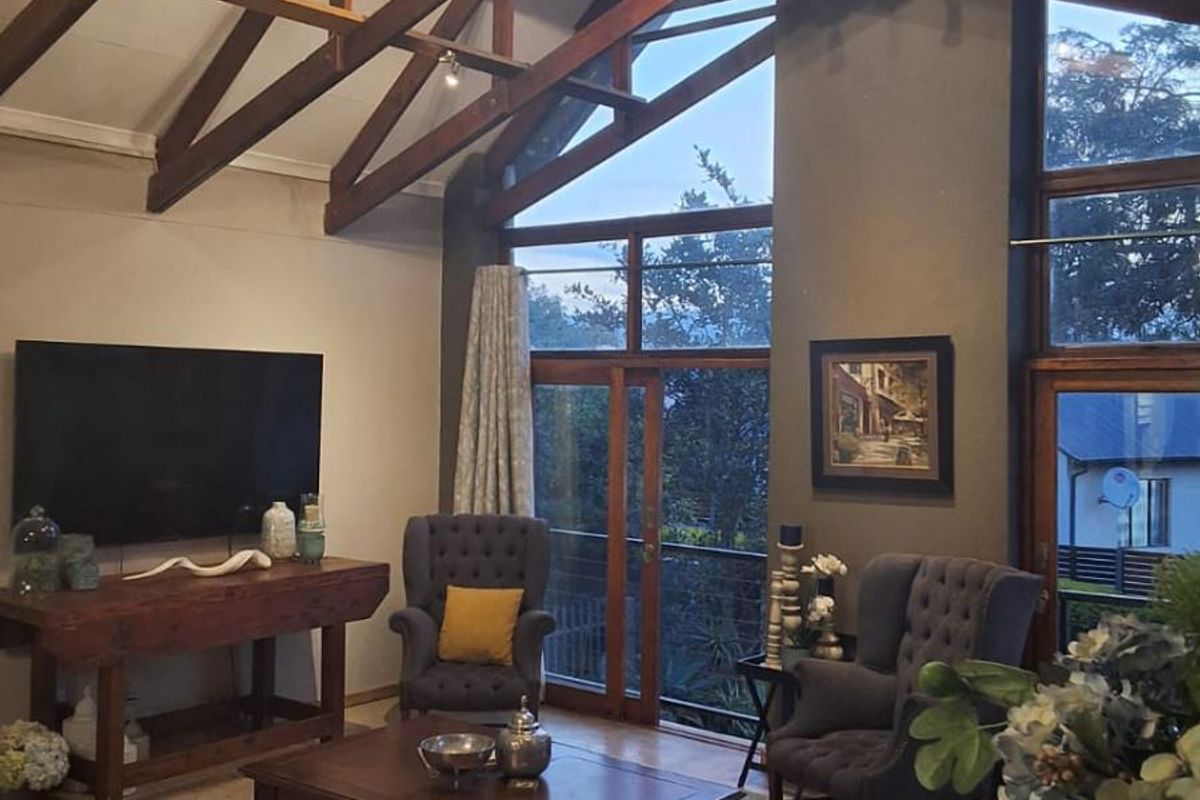 Light-Filled Modern Living in Golden Acres - Photo 3