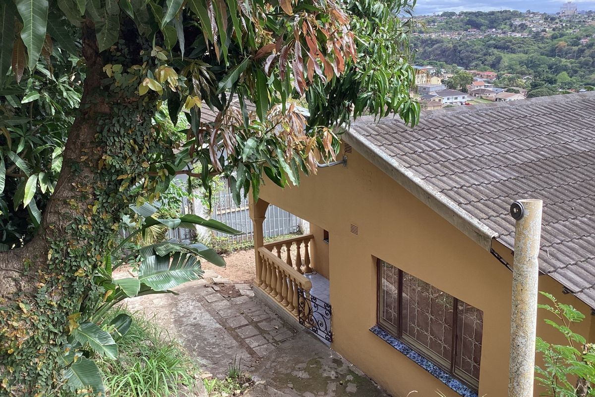 FOR SALE: Residential Property in Umhlatuzana - R1,000,000 Negotiable - Photo 2