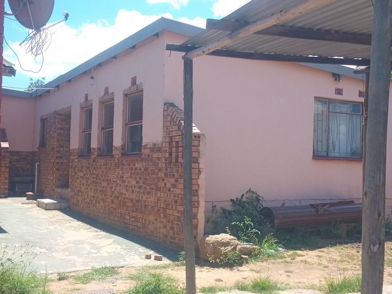 House For Sale in Ncandu Park Newcastle KwaZulu Natal - Photo 9