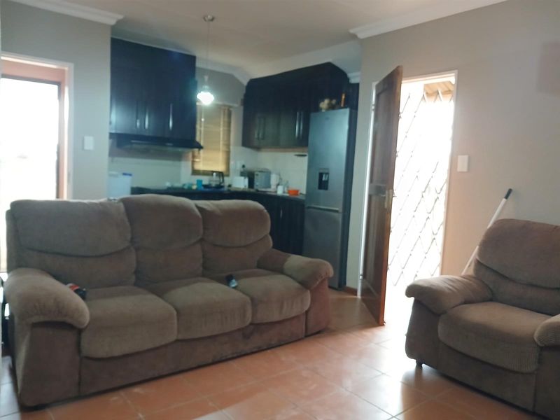 House For Sale in Sunset Manor, Kimberley - Photo 4