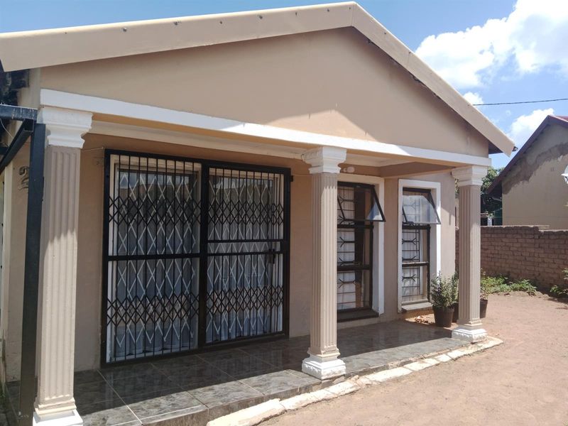 3 Bedroom House for Sale in Lethlabile, Brits - Ideal Family Home or Investment - Photo 2