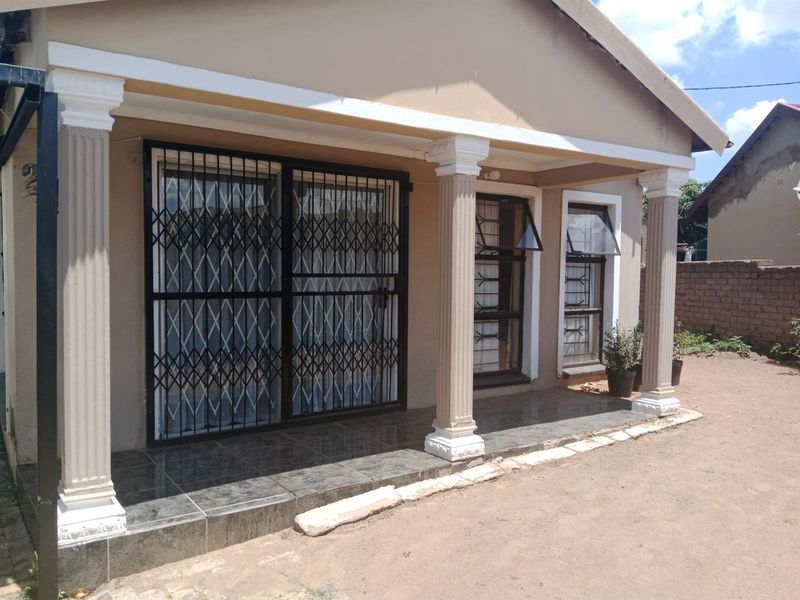 3 Bedroom House for Sale in Lethlabile, Brits - Ideal Family Home or Investment - Photo 3