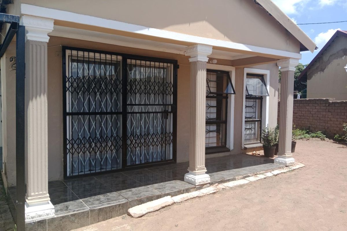 3 Bedroom House for Sale in Lethlabile, Brits - Ideal Family Home or Investment - Photo 3