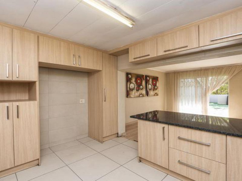 Excellent Value: Spacious, well-maintained, and larger than most - Photo 5