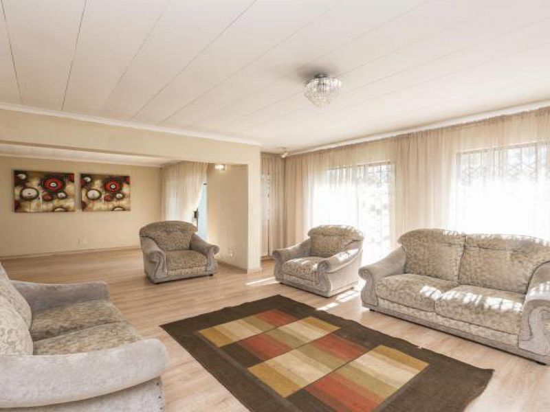 Excellent Value: Spacious, well-maintained, and larger than most - Photo 9