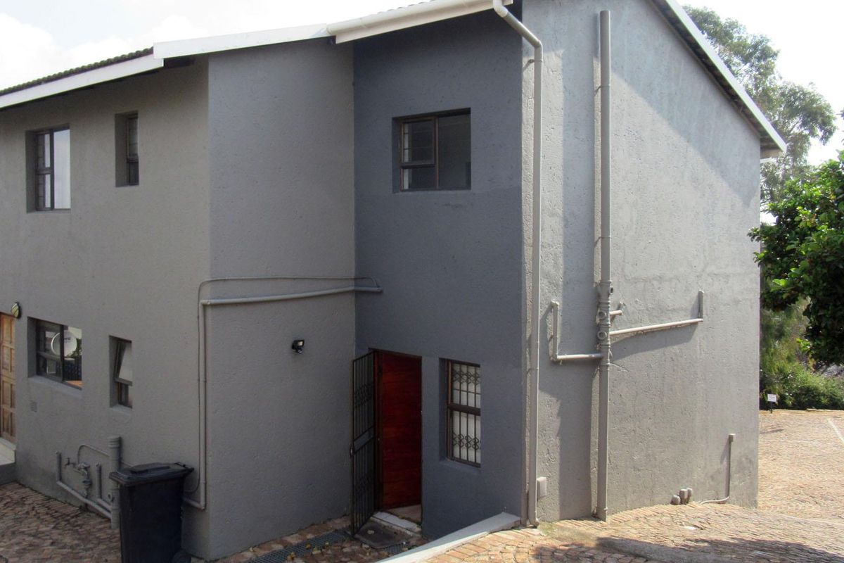 Excellent Value: Spacious, well-maintained, and larger than most - Photo 3