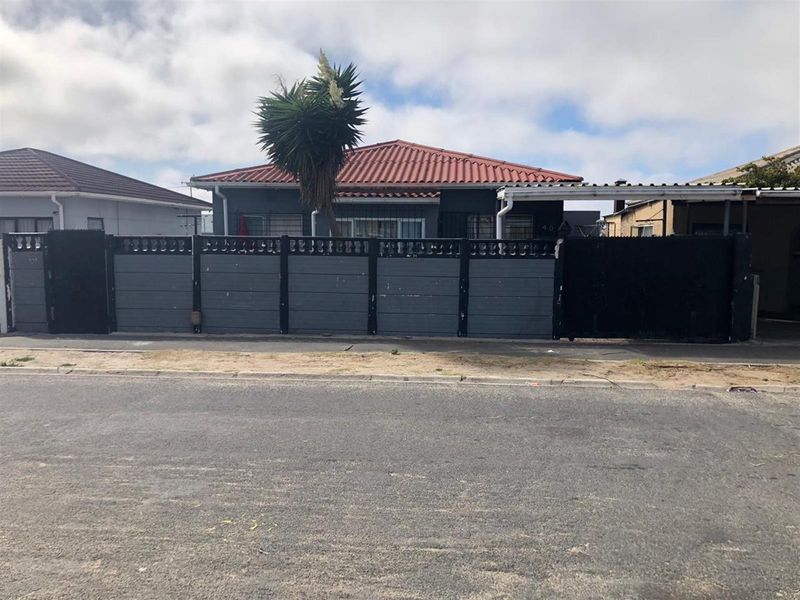 3 bed house with 7 room separate flat in Brooklyn in Milnerton - Photo 6