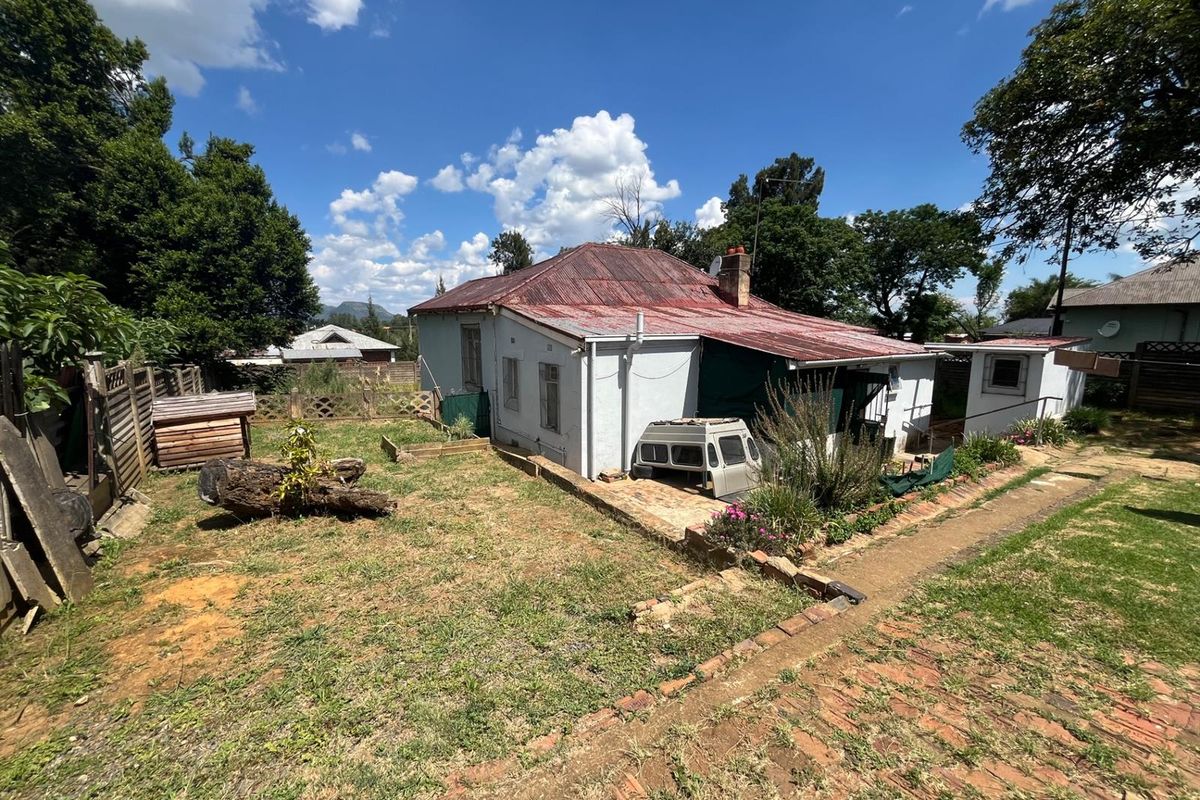 Traditional 2-Bedroom Home on Spacious Land with Great Potential | Glencoe KwaZulu Natal - Photo 3