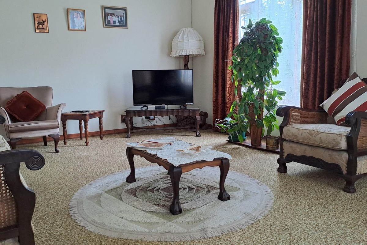 Three-bedroom house with Granny Flat in George South - Photo 5