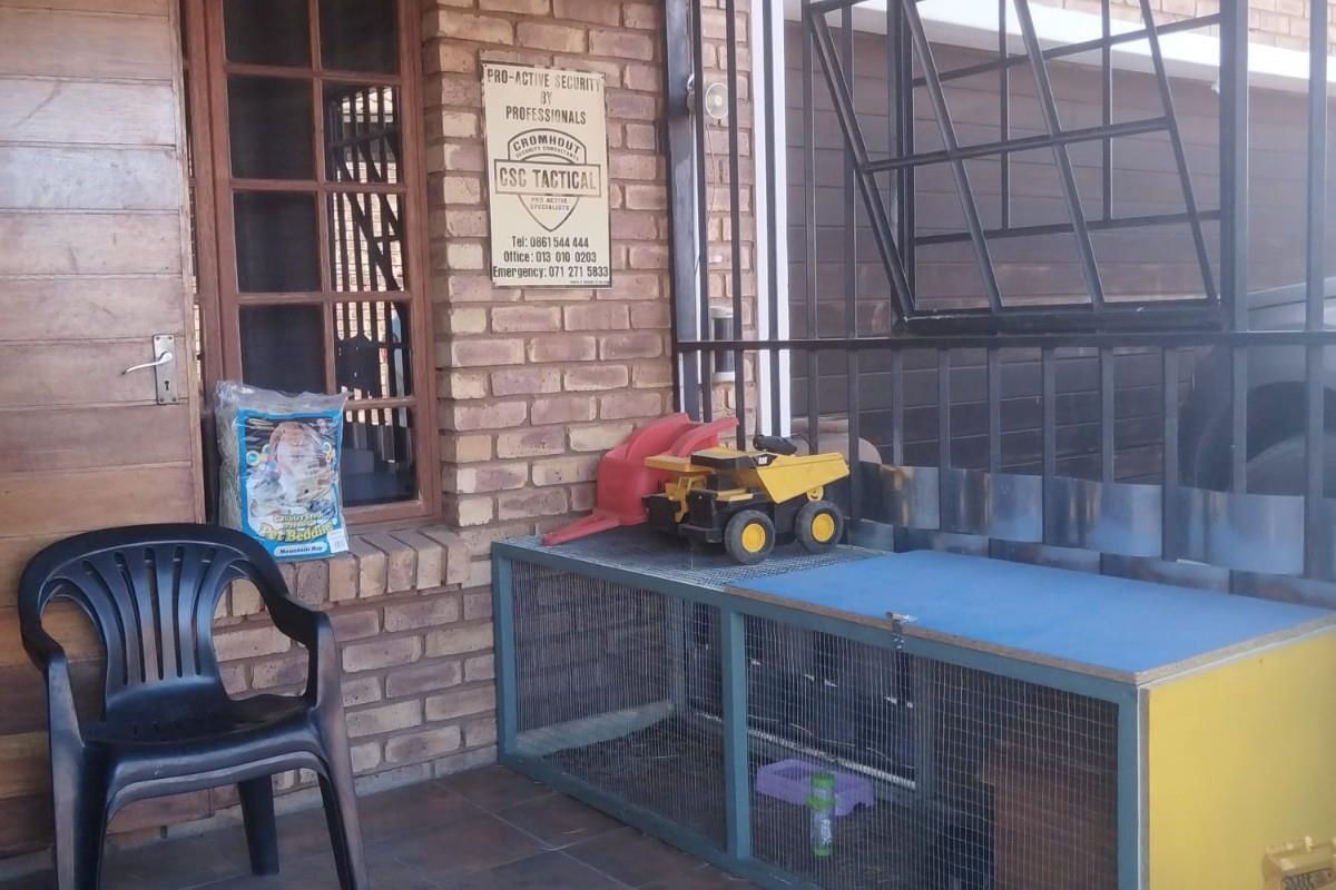 House For Sale in Hoeveld Park, Witbank - Photo 2