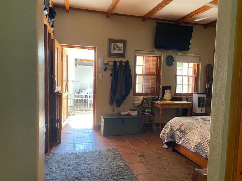 Established Self-Catering Investment with Spacious Family Living - Photo 7