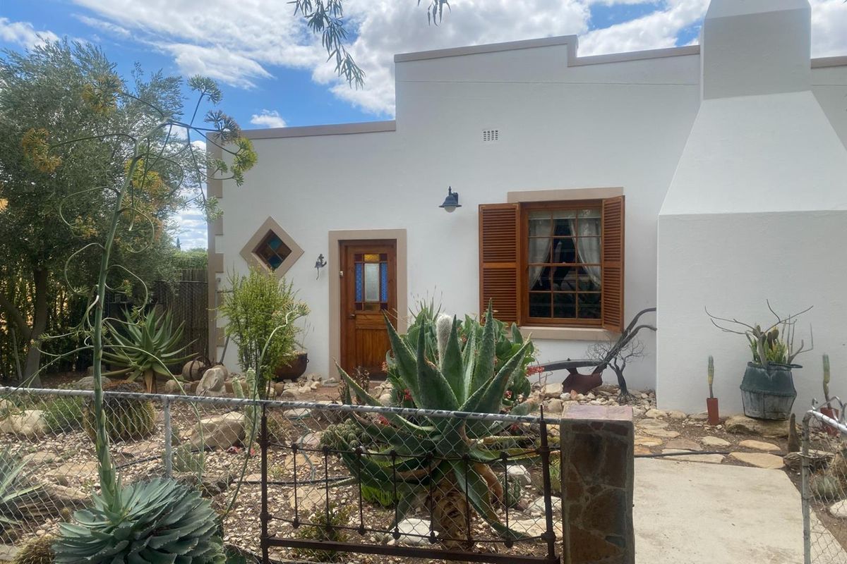 Established Self-Catering Investment with Spacious Family Living - Photo 2